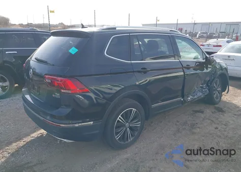 2018 Volkswagen Tiguan 2.0T Se/2.0T Sel z USA, uszkodzony, nr VIN 3VV2B7AX3JM145914